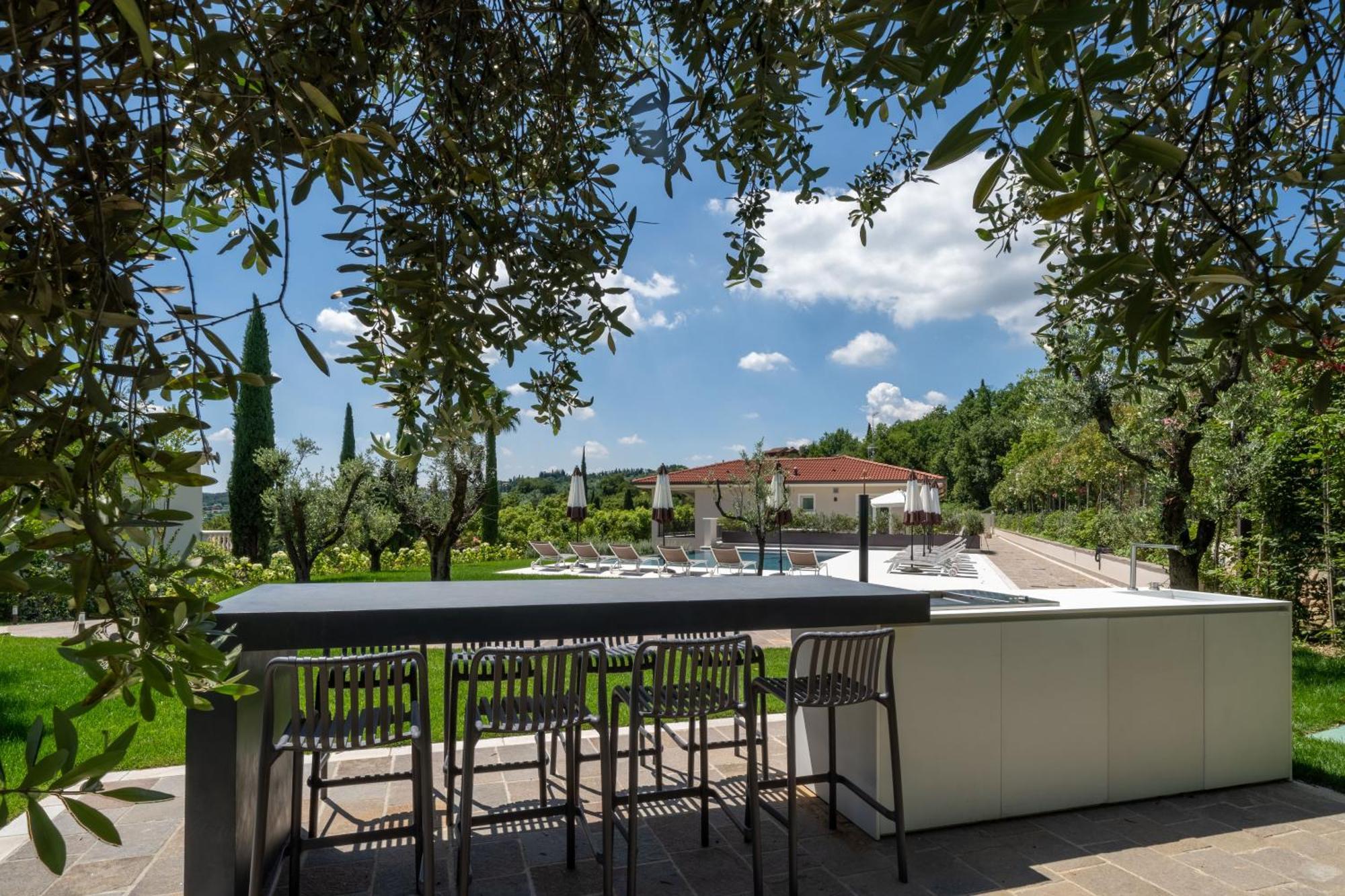 Villa Silvia Apartments San Felice del Benaco Exterior photo